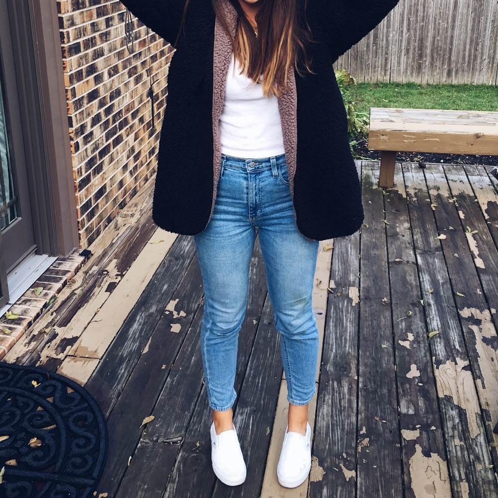 Urban Outfitters BDG girlfriend high-rise jeans